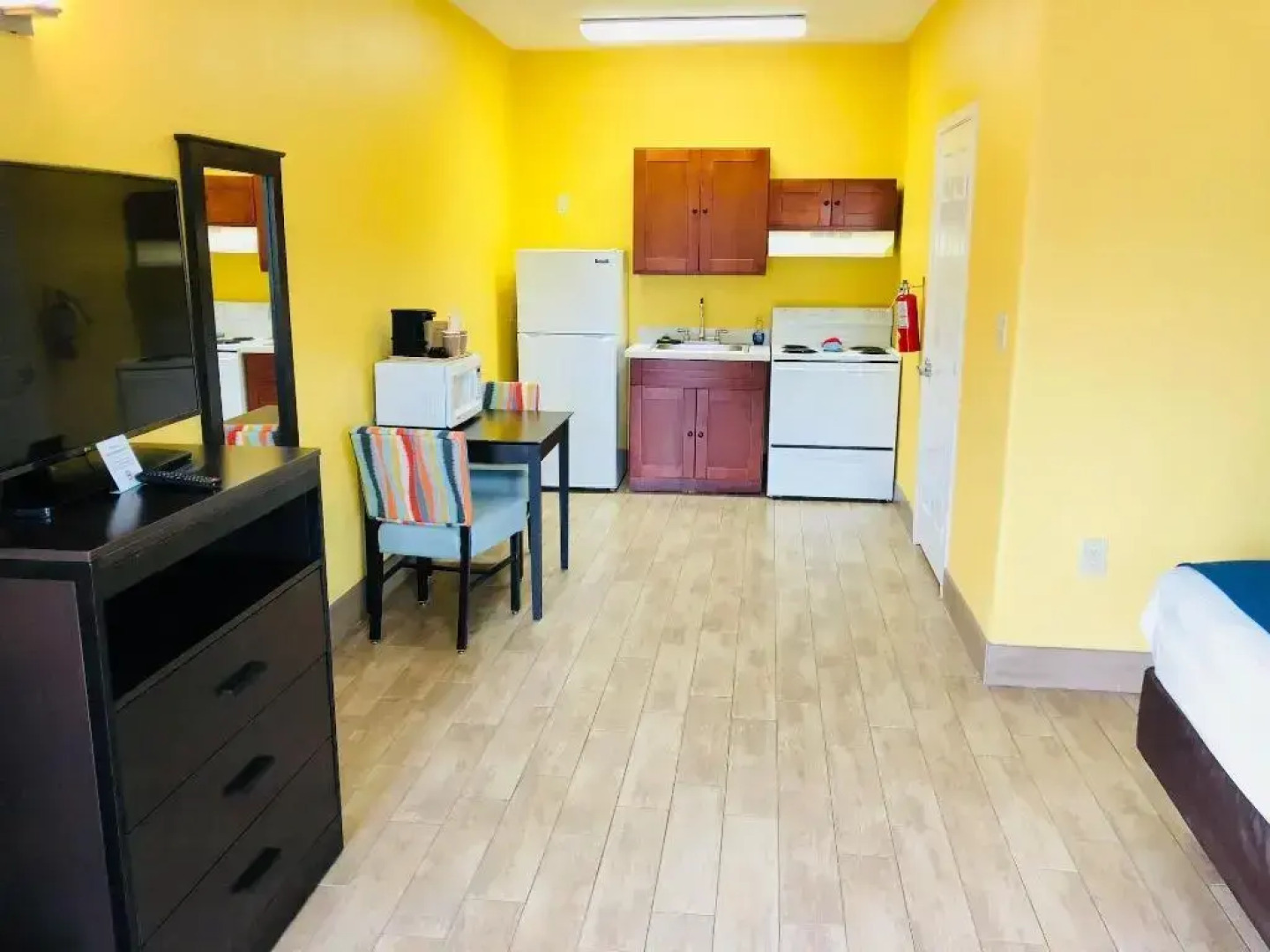 Mariner Inn and Suites