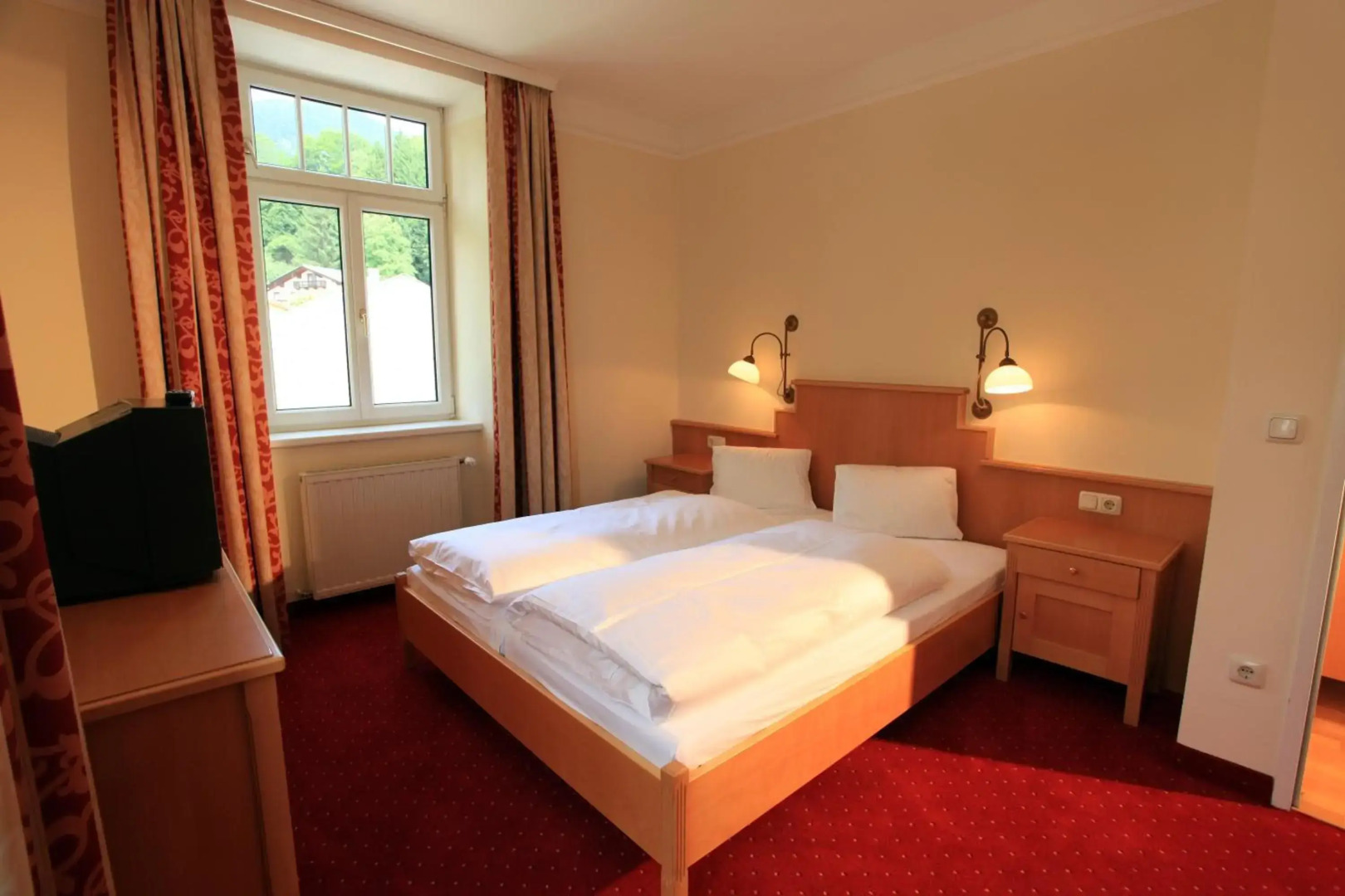 Romantik Residenz Ferienwohnungen Hotel Im Weissen Rössl