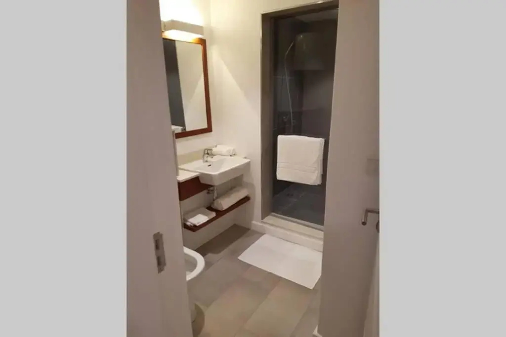 Studio 208 Ebene Square Urban Living