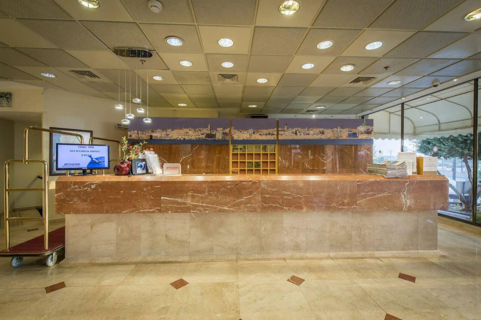 Rimonim Palm Beach Acre