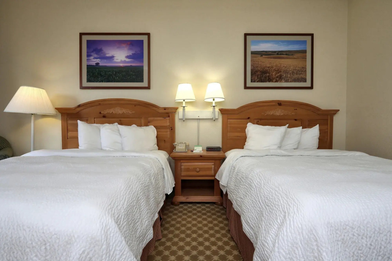 Lancaster Inn and Suites