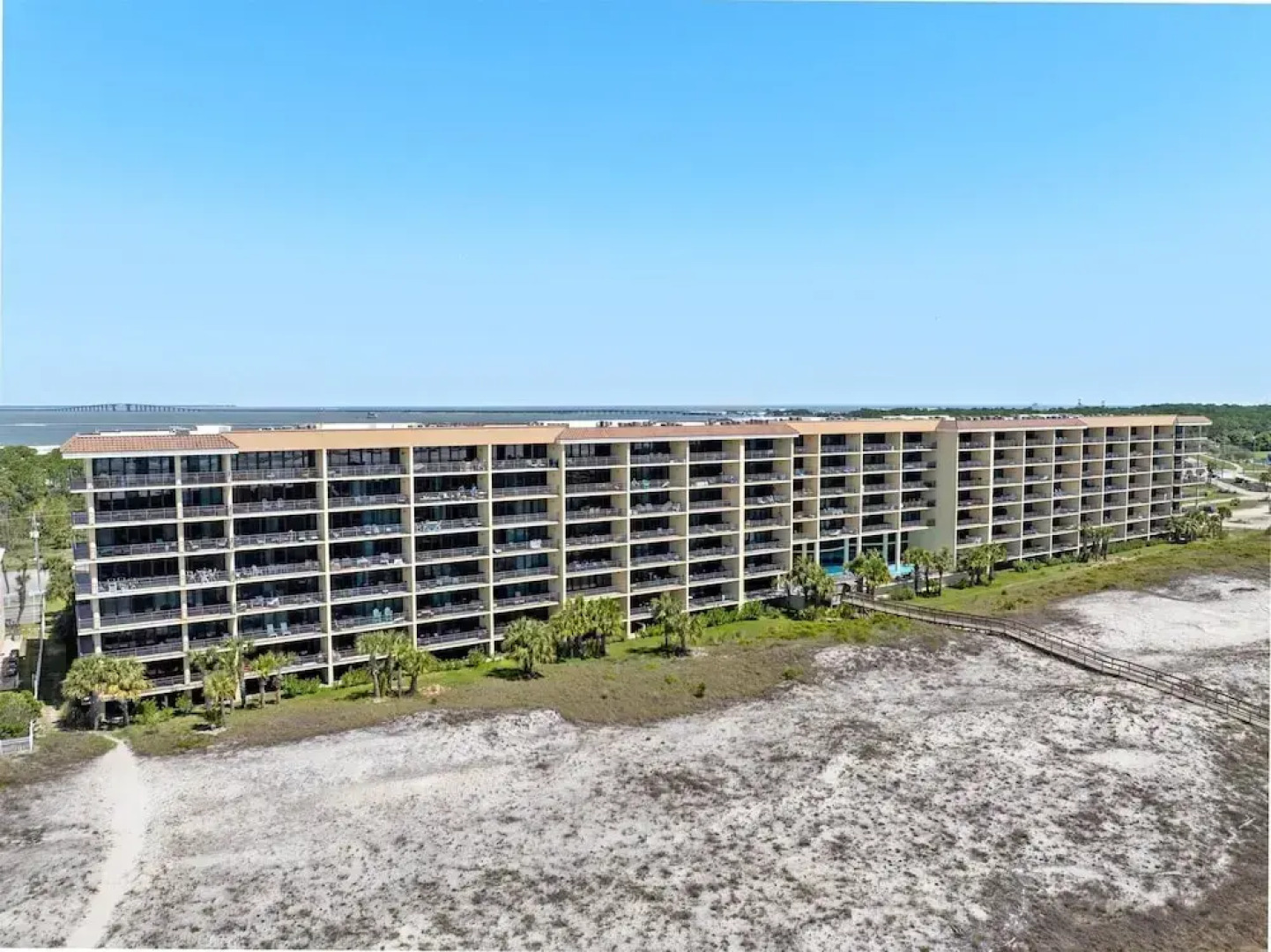 Beach Bum - Holiday Isle #407 3 Bedroom Condo by RedAwning