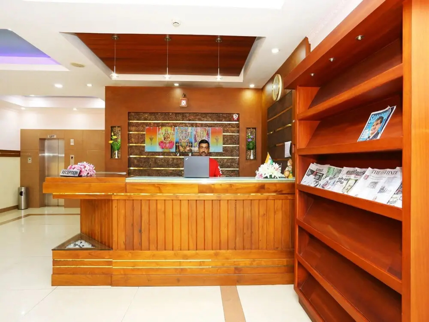 OYO 37085 Smart Residency