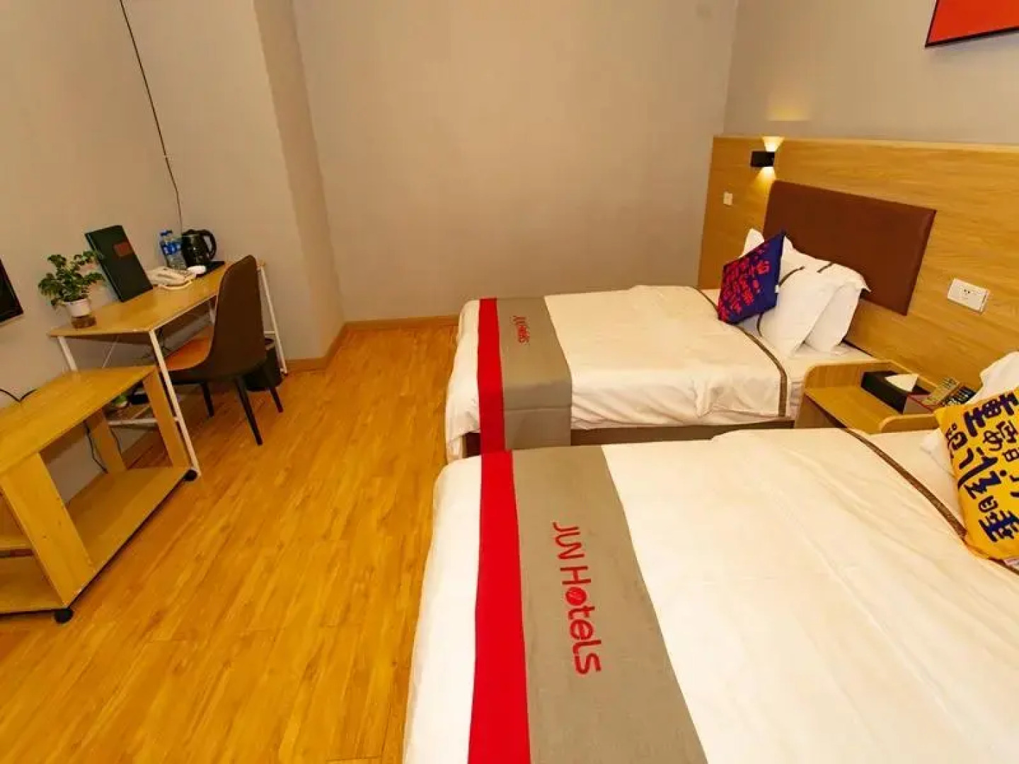 Jun Hotel Sichuan Guang'an Qianfeng District Railway Station