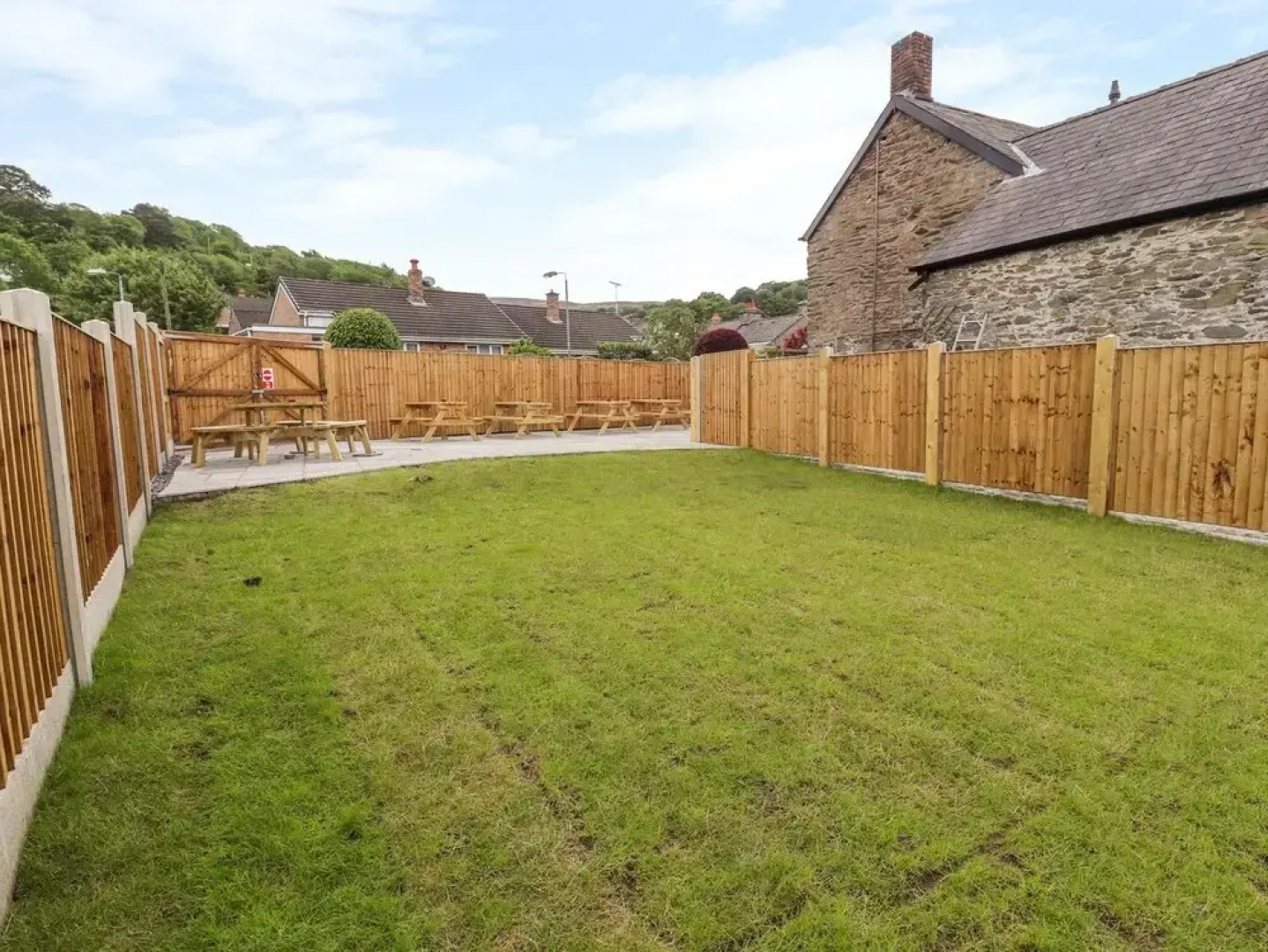 Blue Lion Hotel Apartment