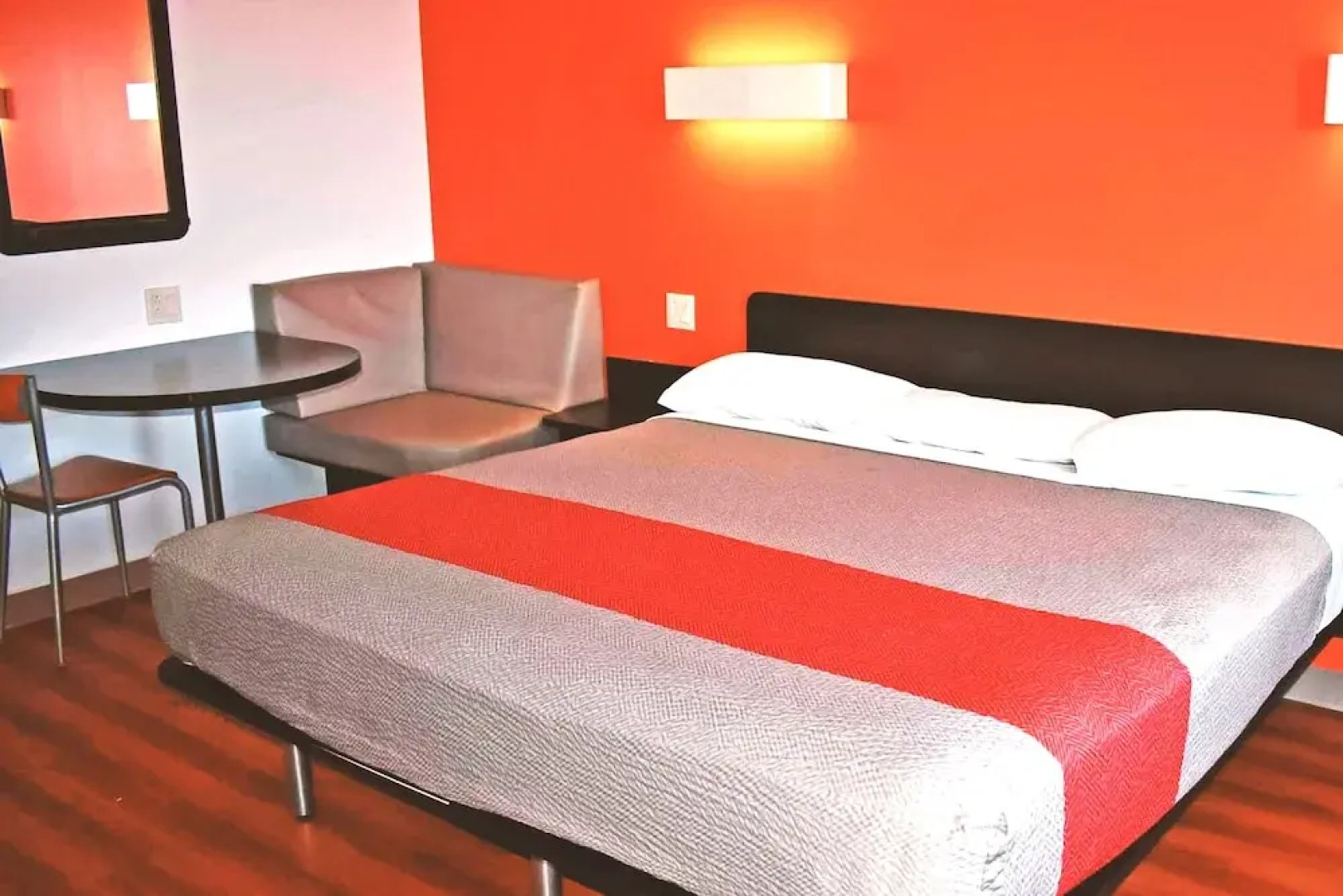 Motel 6 Cleveland East Macedonia