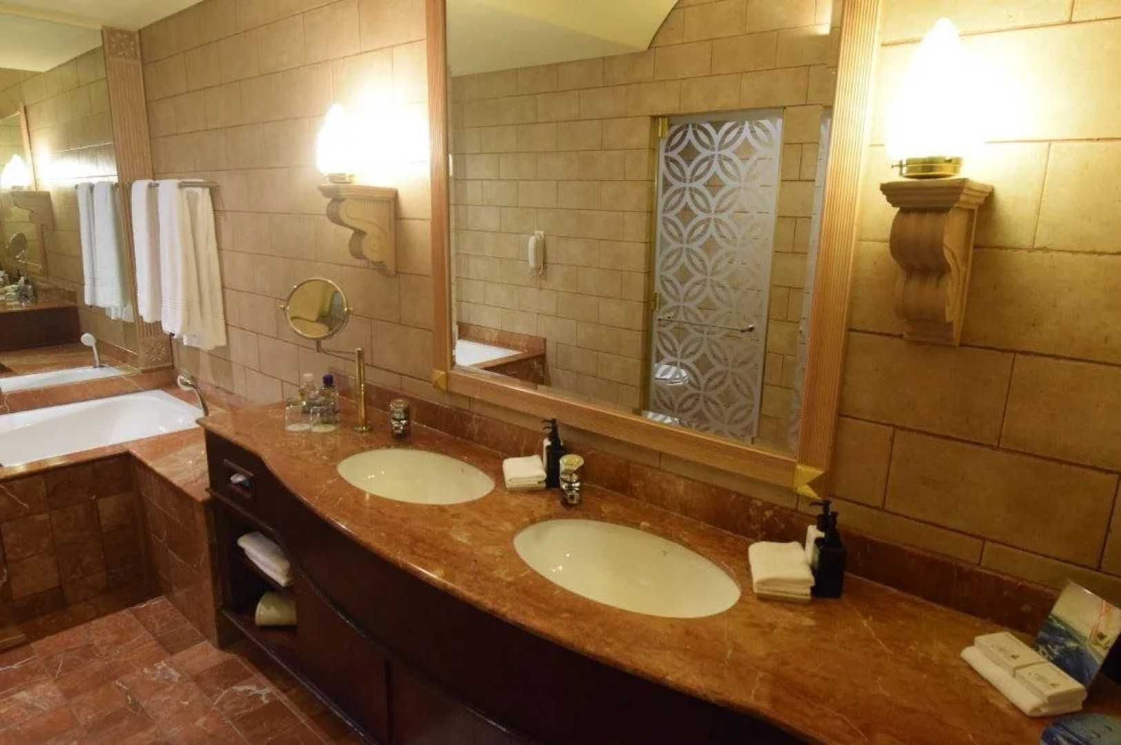 The Michelangelo Hotel