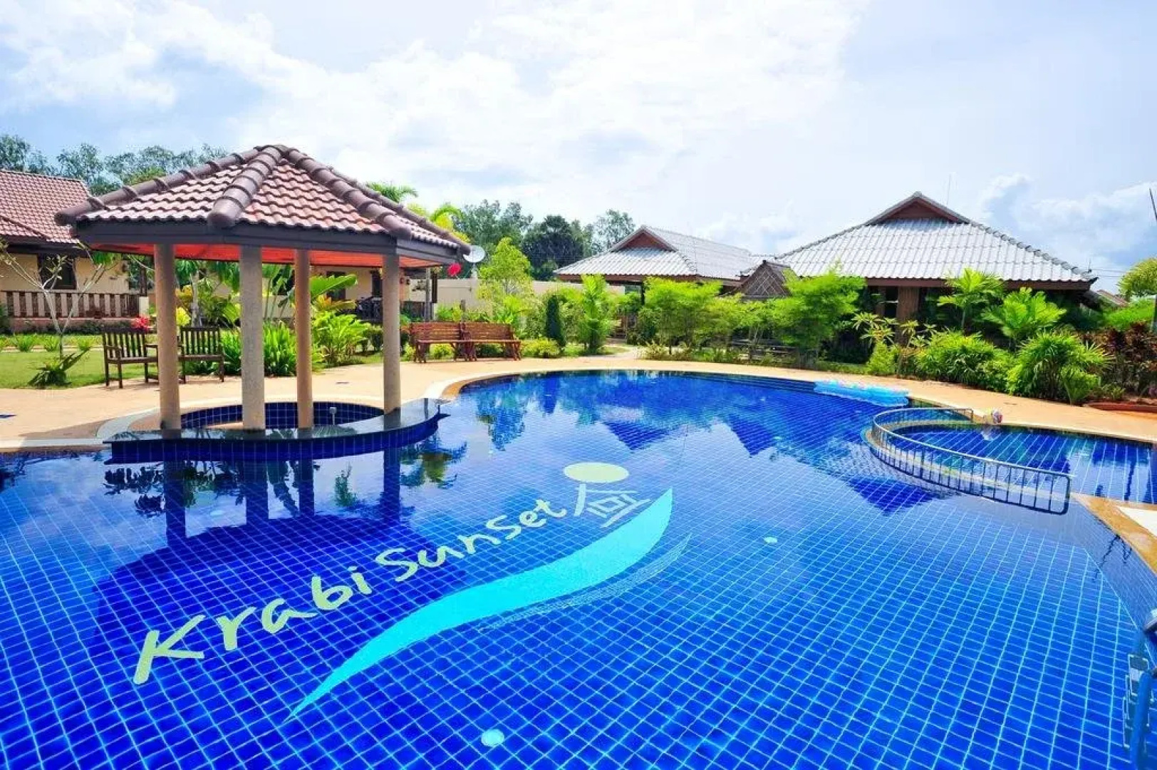 Krabi Sunset Village