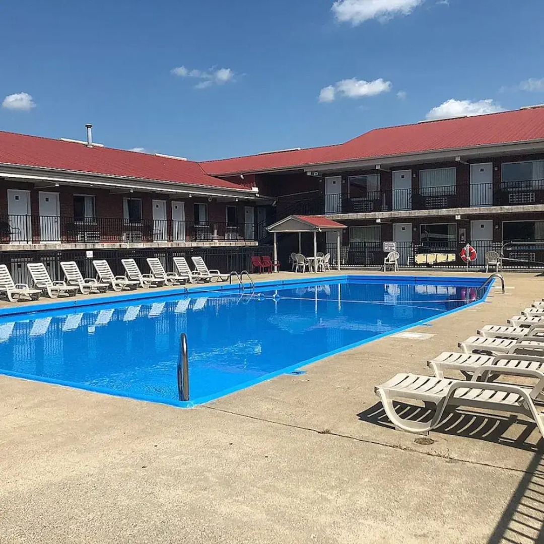 Bright Leaf Golf Resort