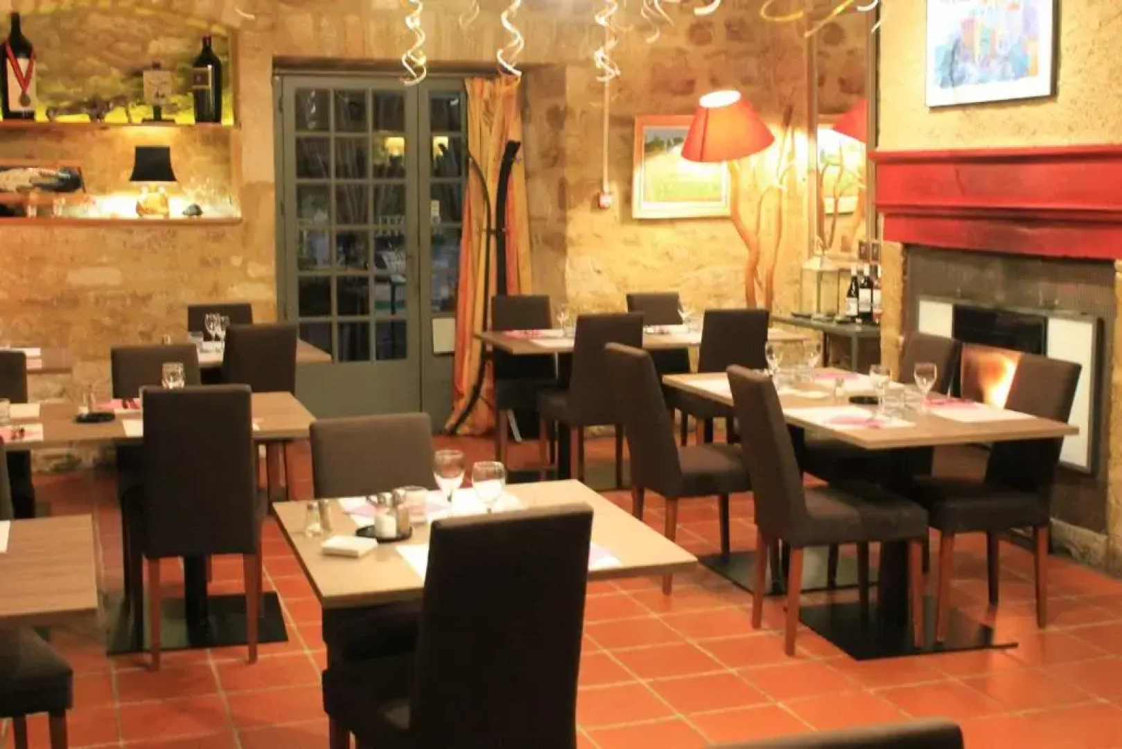 Logis Hotels  Auberge De La Tour   Hôtel Et Restaurant