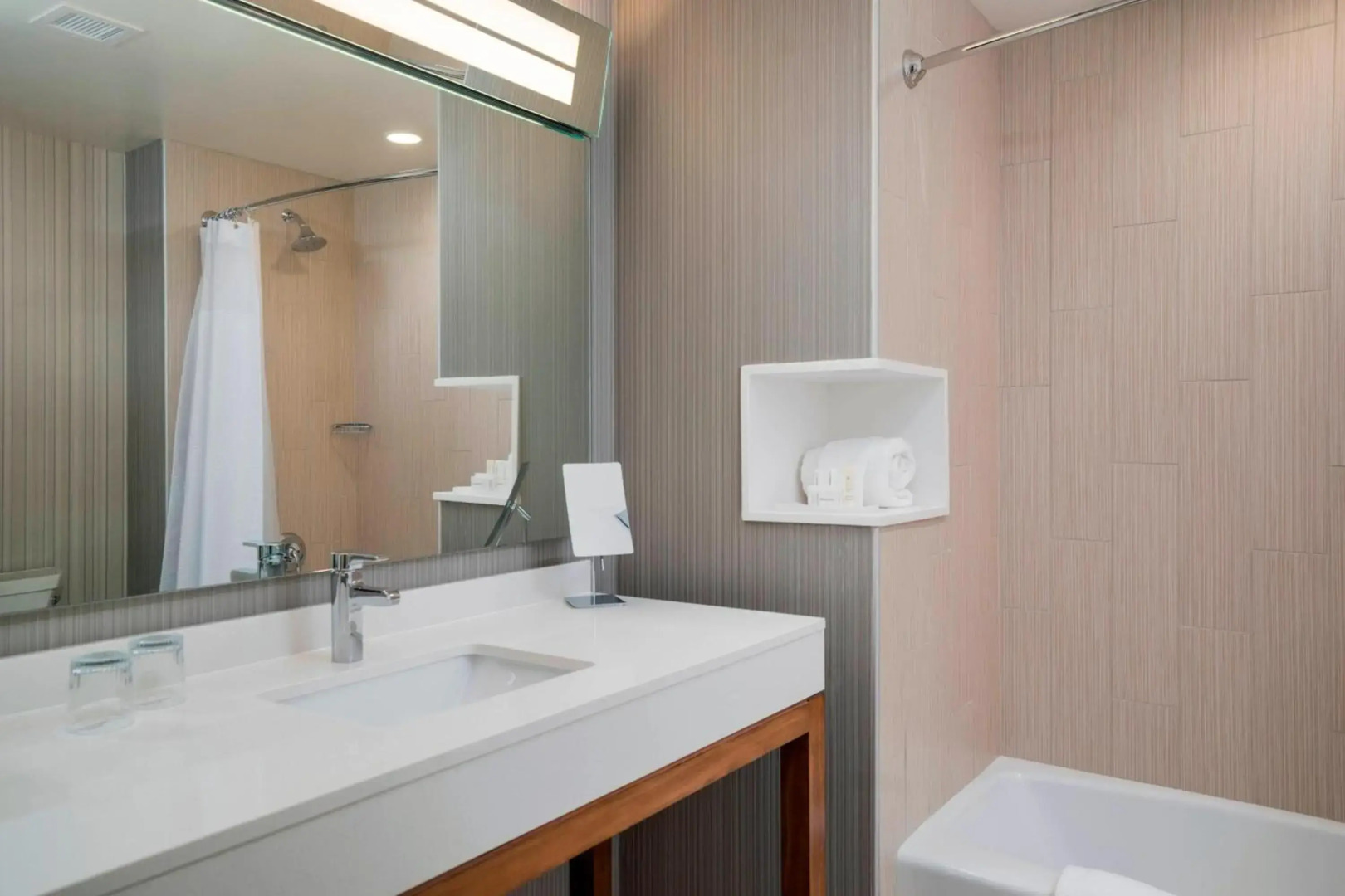 Courtyard by Marriott Niagara Falls USA