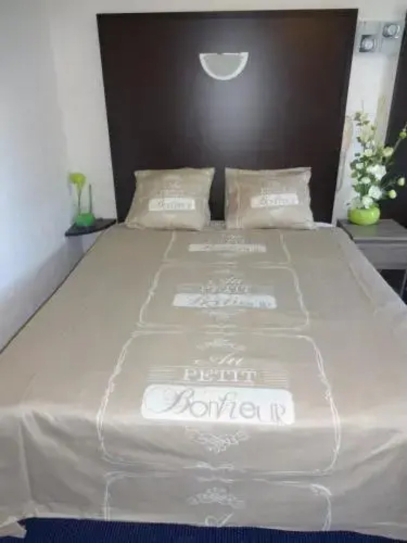 Hôtel le Terminus et son restaurant Côte à Côte