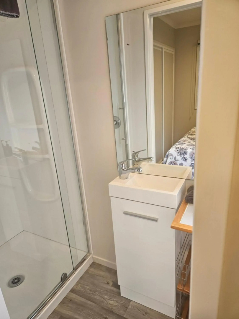 Misty Peaks Guesthouse