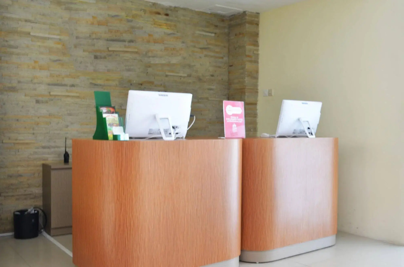 ZEN Rooms Raya Rungkut