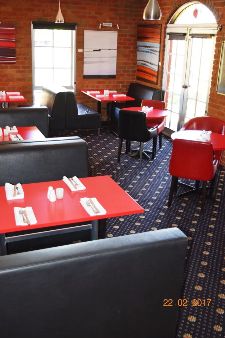 Early Australian Motor Inn