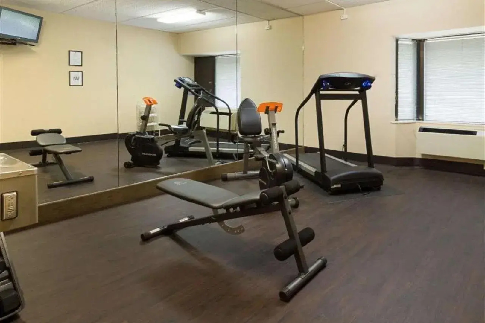 Comfort Inn & Suites Syracuse-Carrier Circle