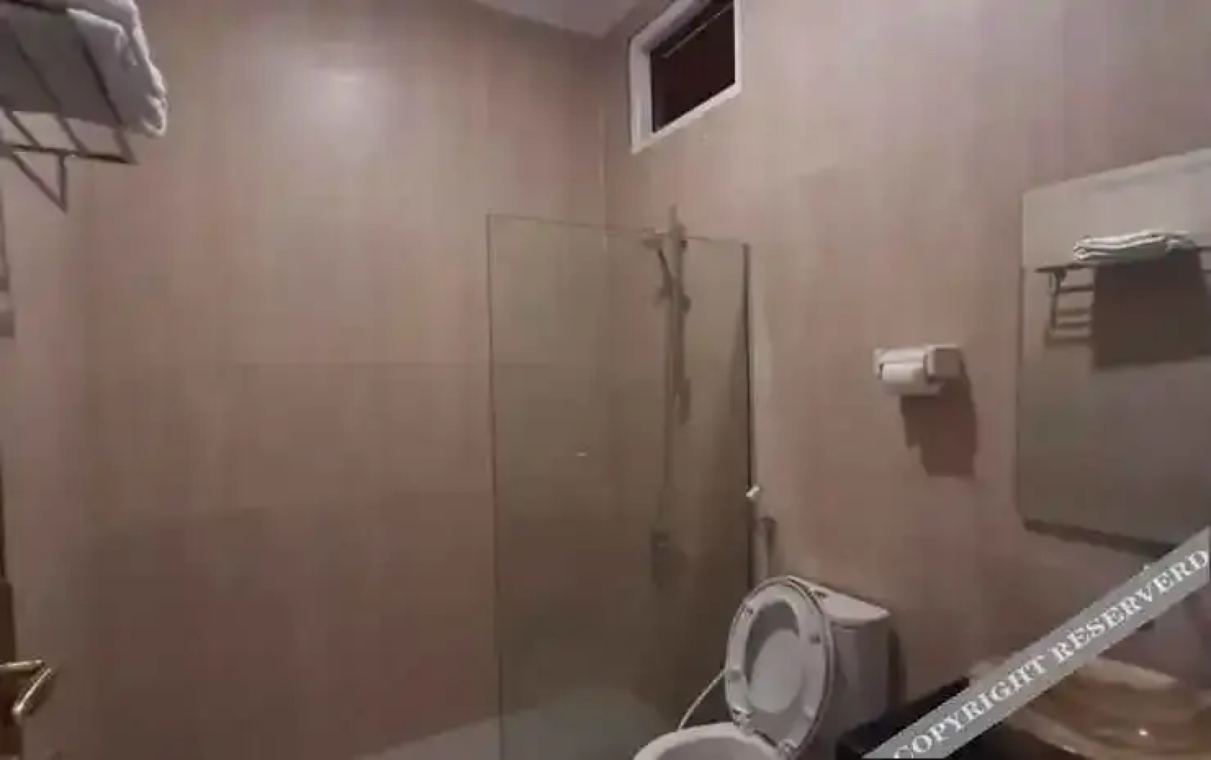 Sunrise Hotel Larantuka