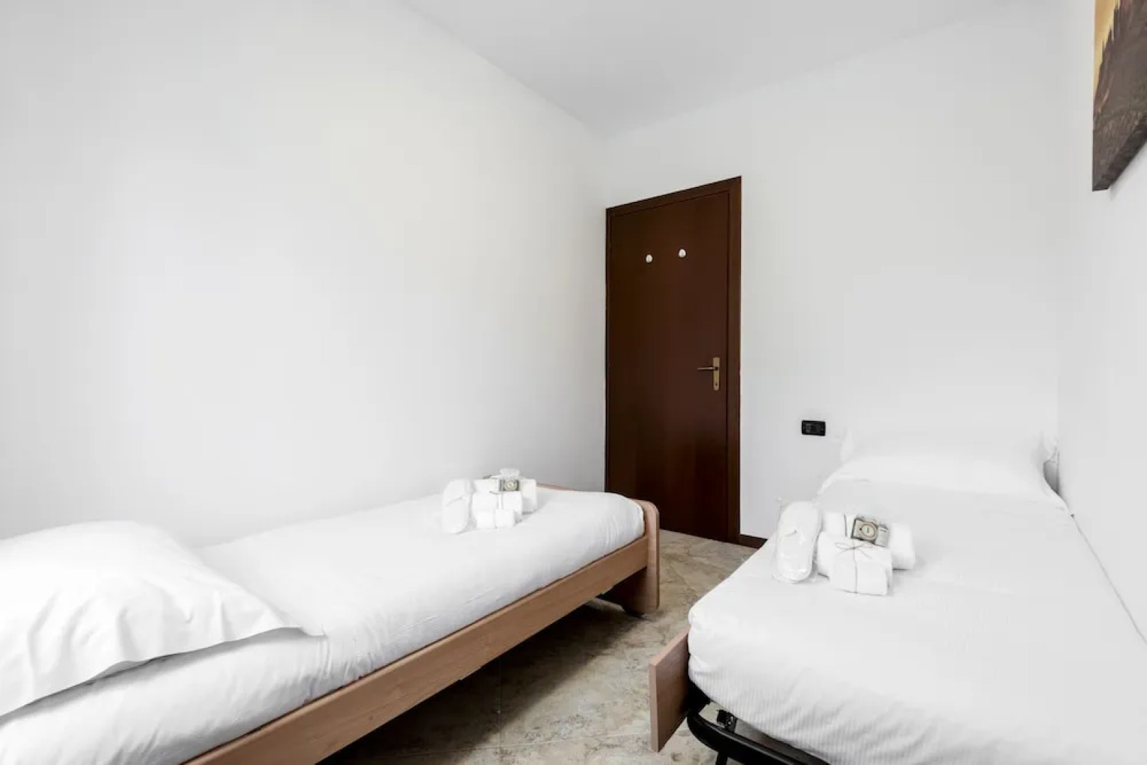 Suitelowcost Humanitas Apartment