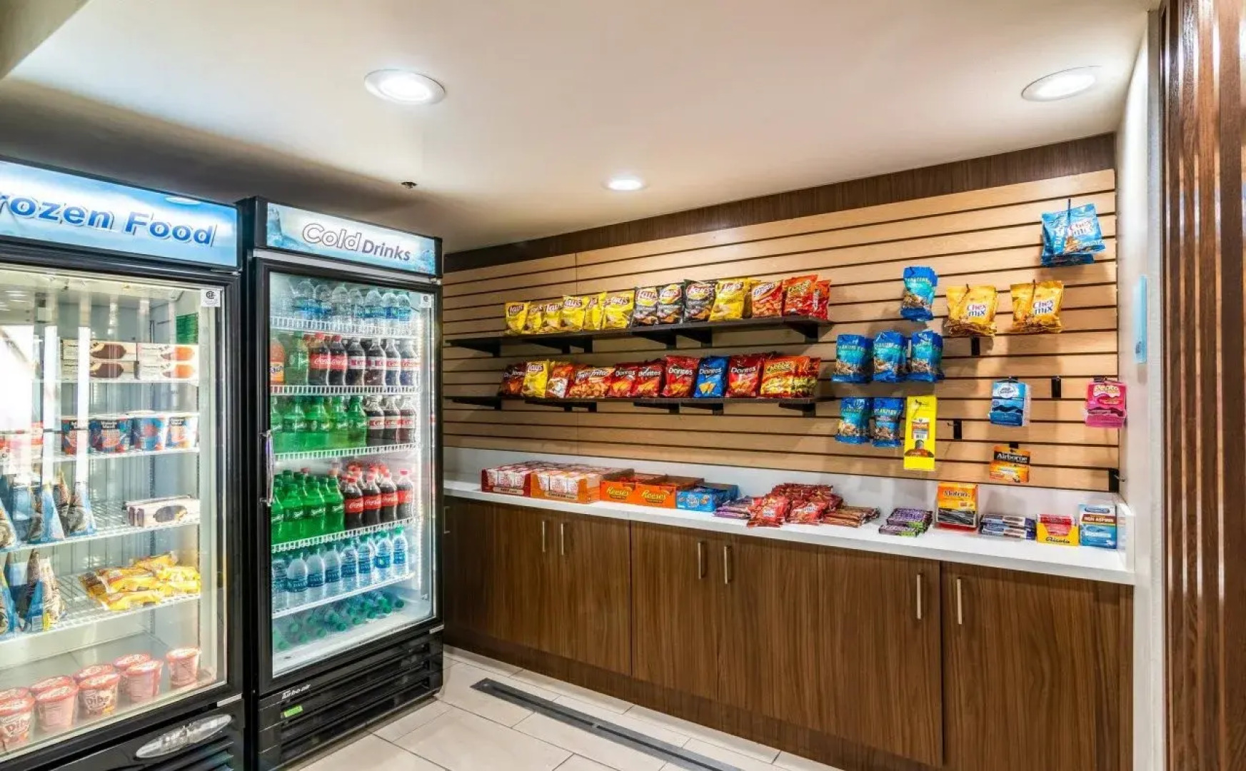 Holiday Inn Express & Suites Camarillo by IHG