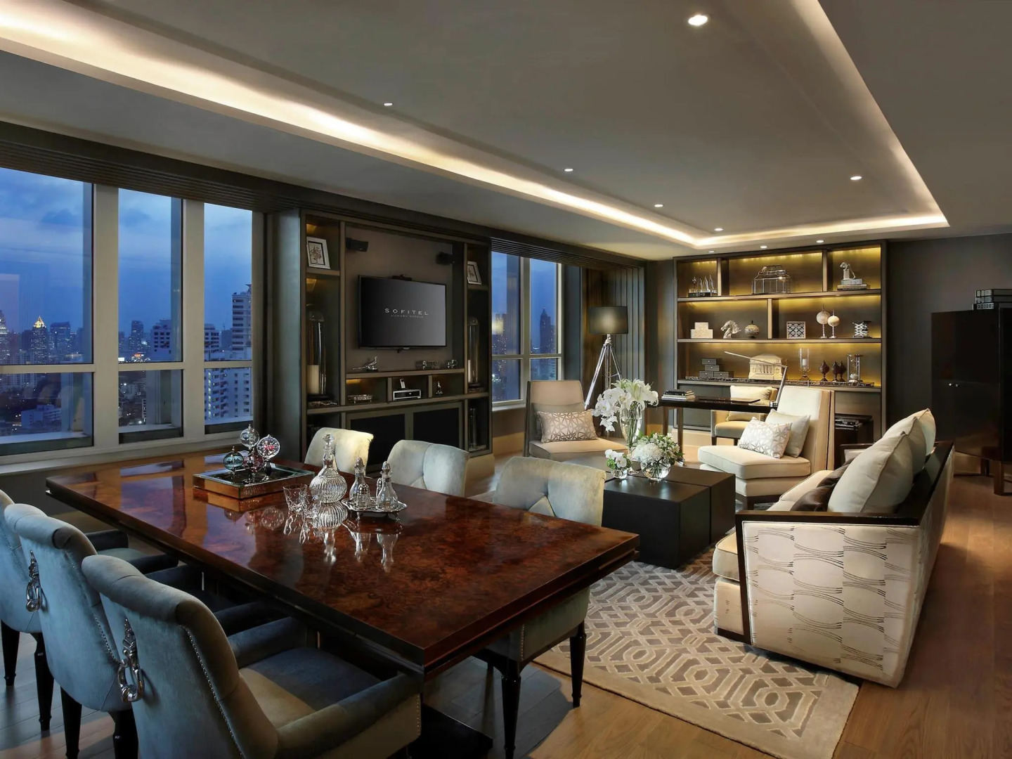 Отель Sofitel Bangkok Sukhumvit