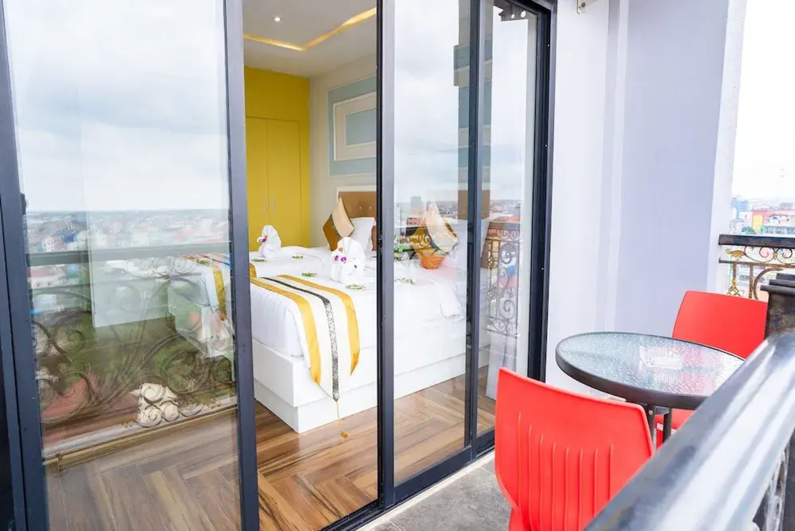 Hak Huot Hotel I
