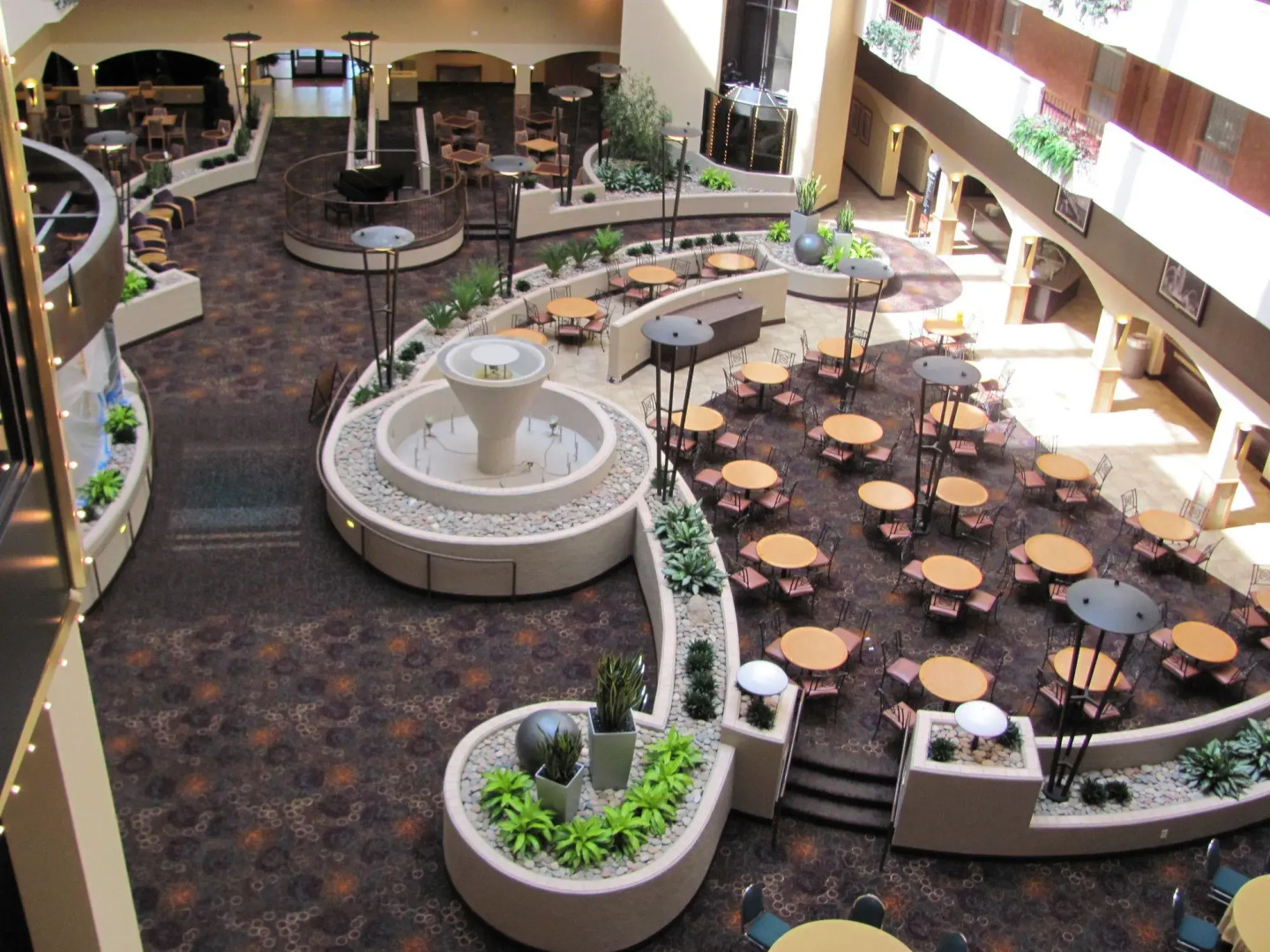 Embassy Suites by Hilton Kansas City International Airport