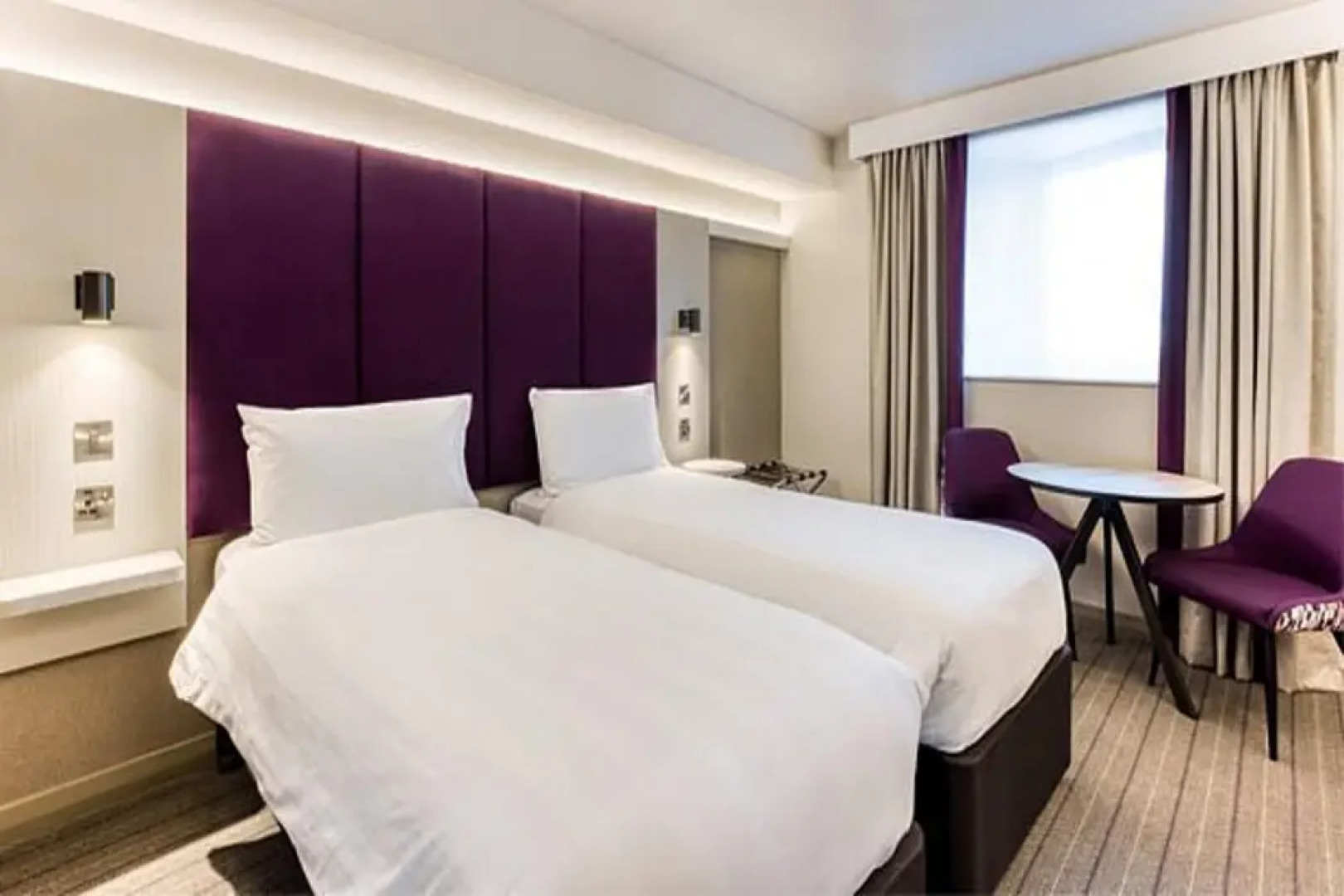 Premier Inn Swansea North