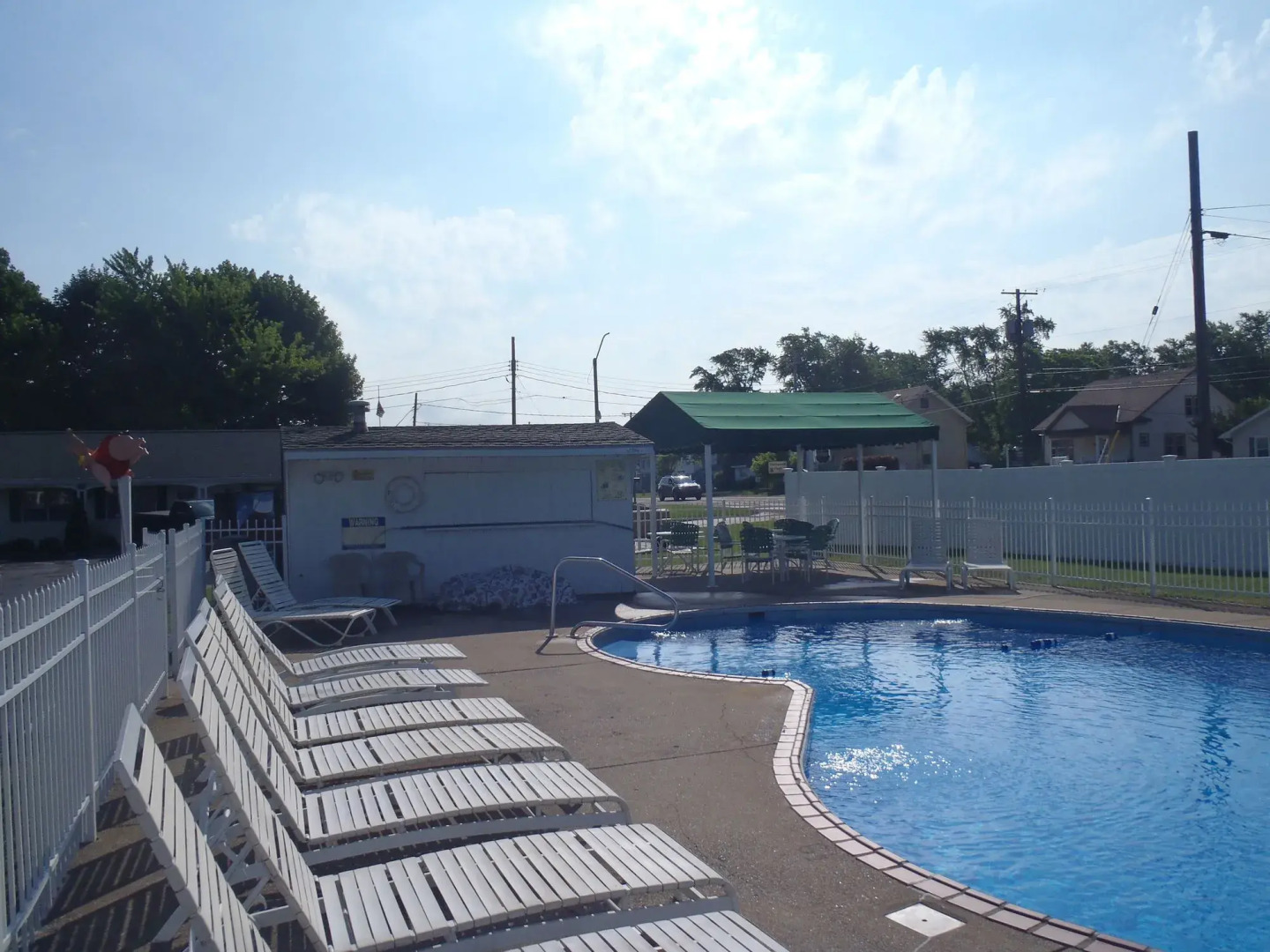 Glass House Inn Erie Near I-90 & I-79