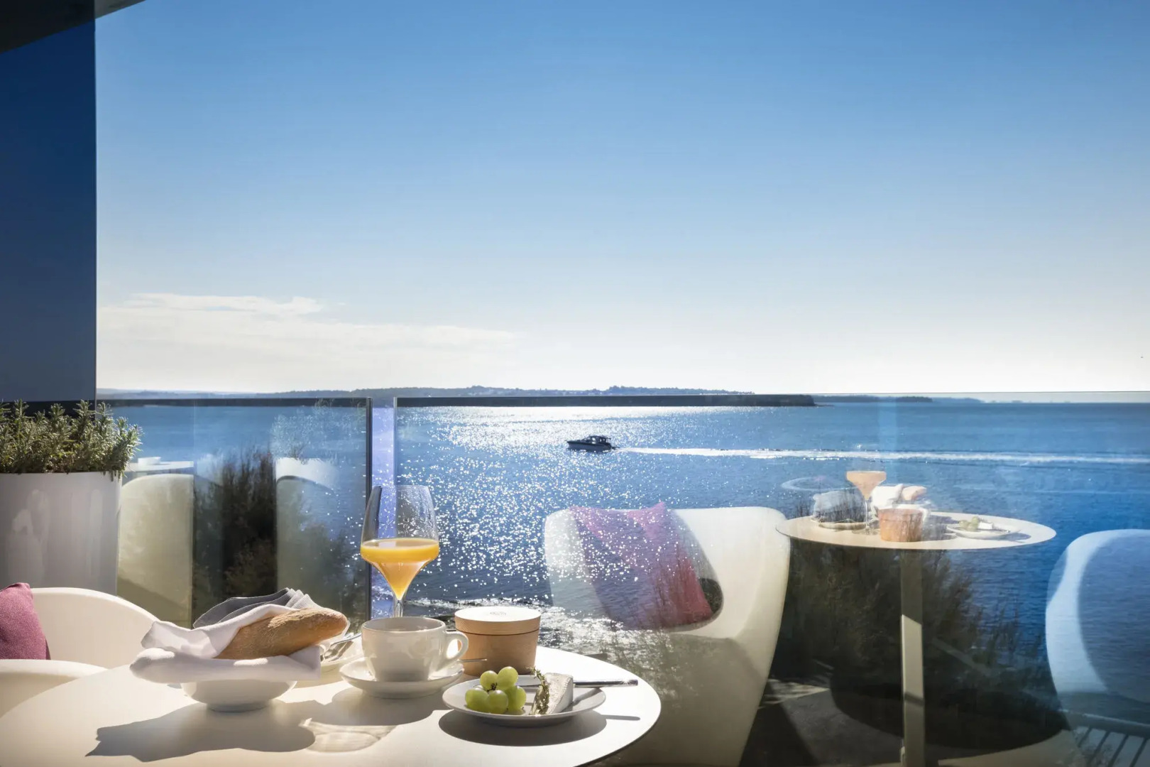 Rivalmare Boutique Hotel