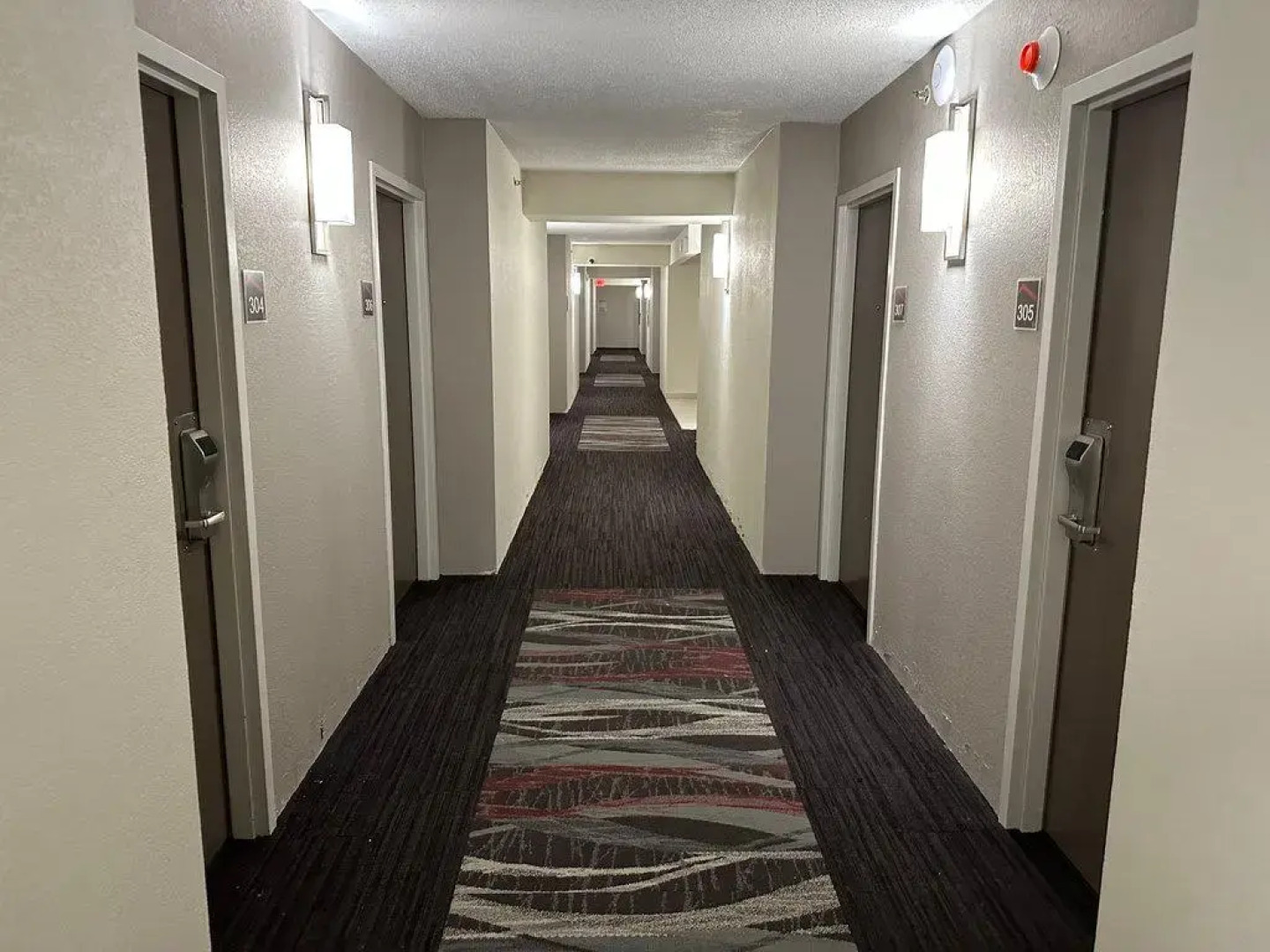 Red Roof Inn Charleston - Dunbar