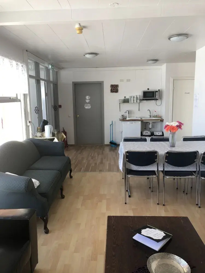 Vestmannsvatn Guesthouse