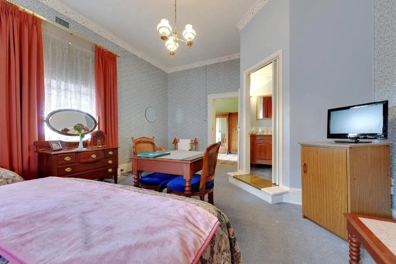 The Dragonfly North West B&B