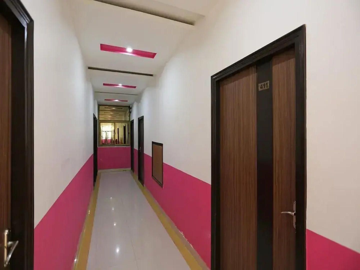 Capital O 10970 Hotel Krishna Palace