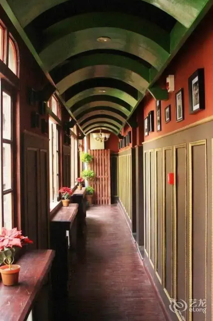 Weiyangfang Vogue Hotel