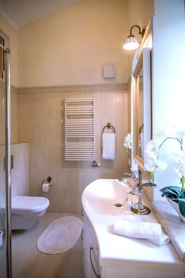 Deluxe private city Villa