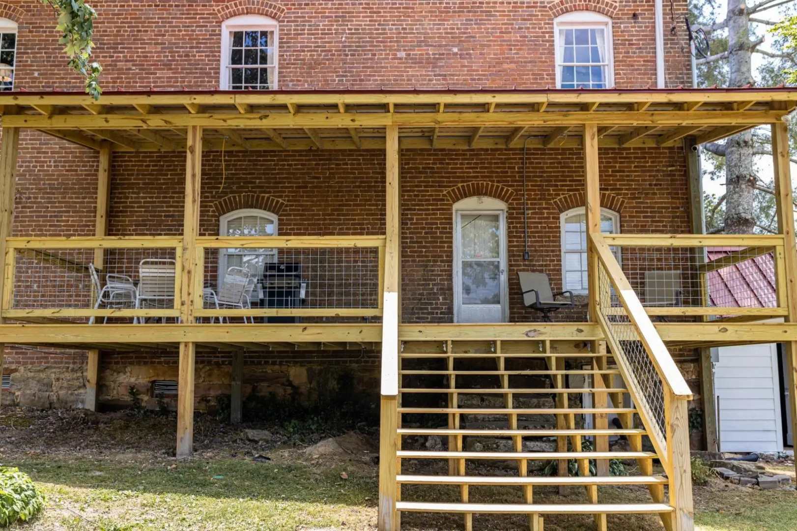 The Manor 1885 Altamont