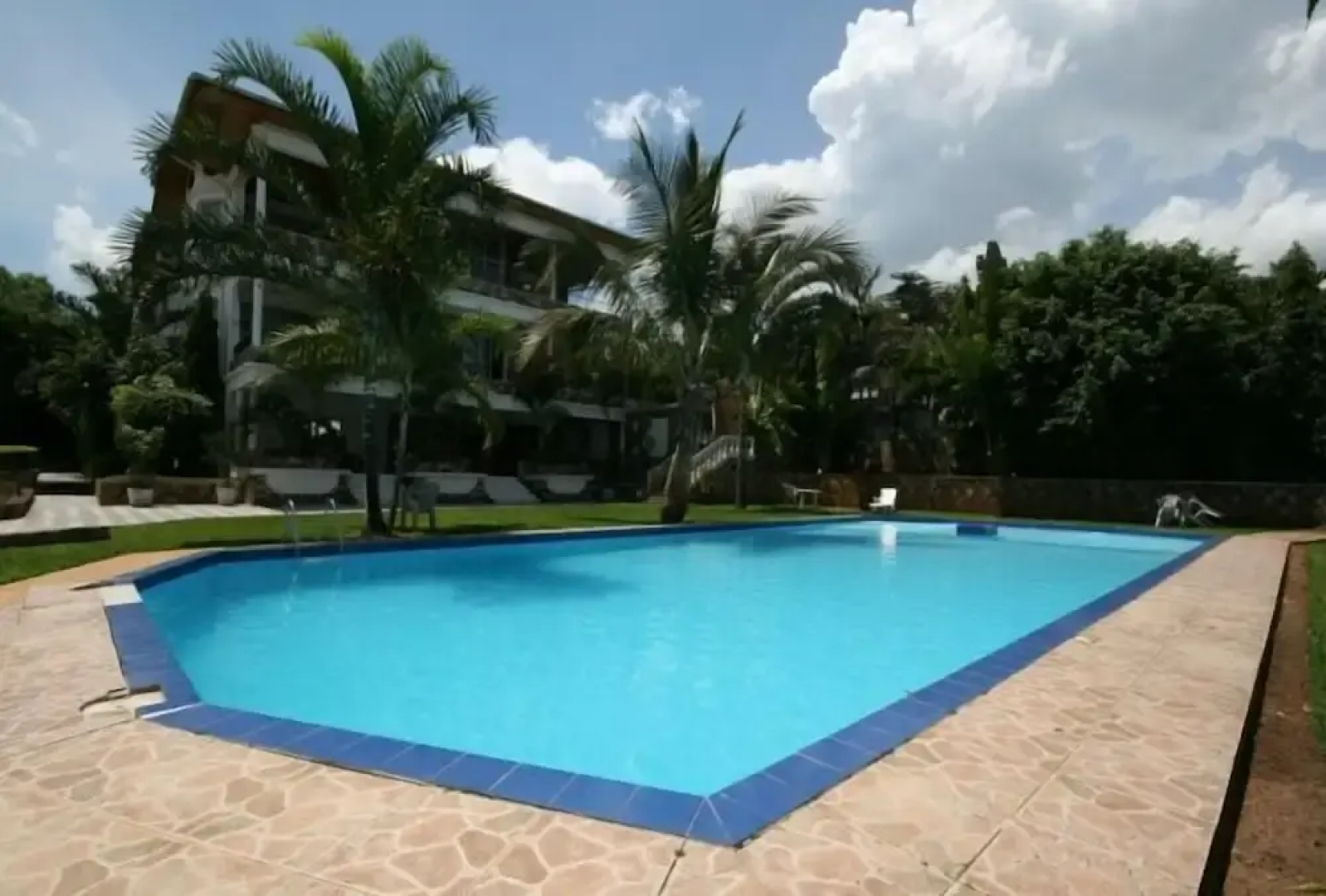 Top Hill Residence Kiriri