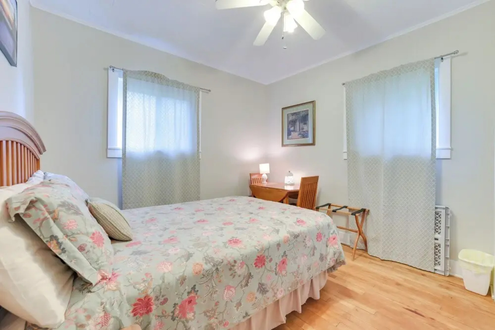 Walk to Lake Michigan: Pet-friendly Charlevoix Gem