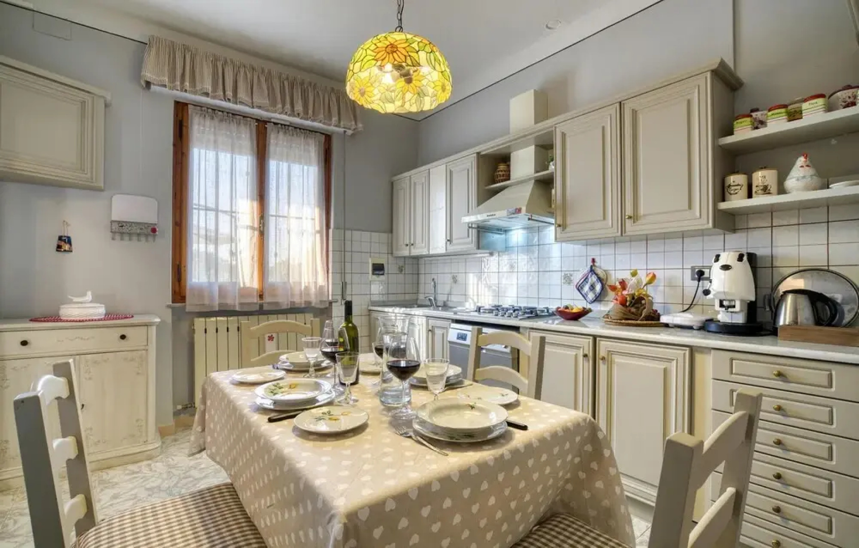Beautiful Home in Altopascio With 2 Bedrooms and Wifi