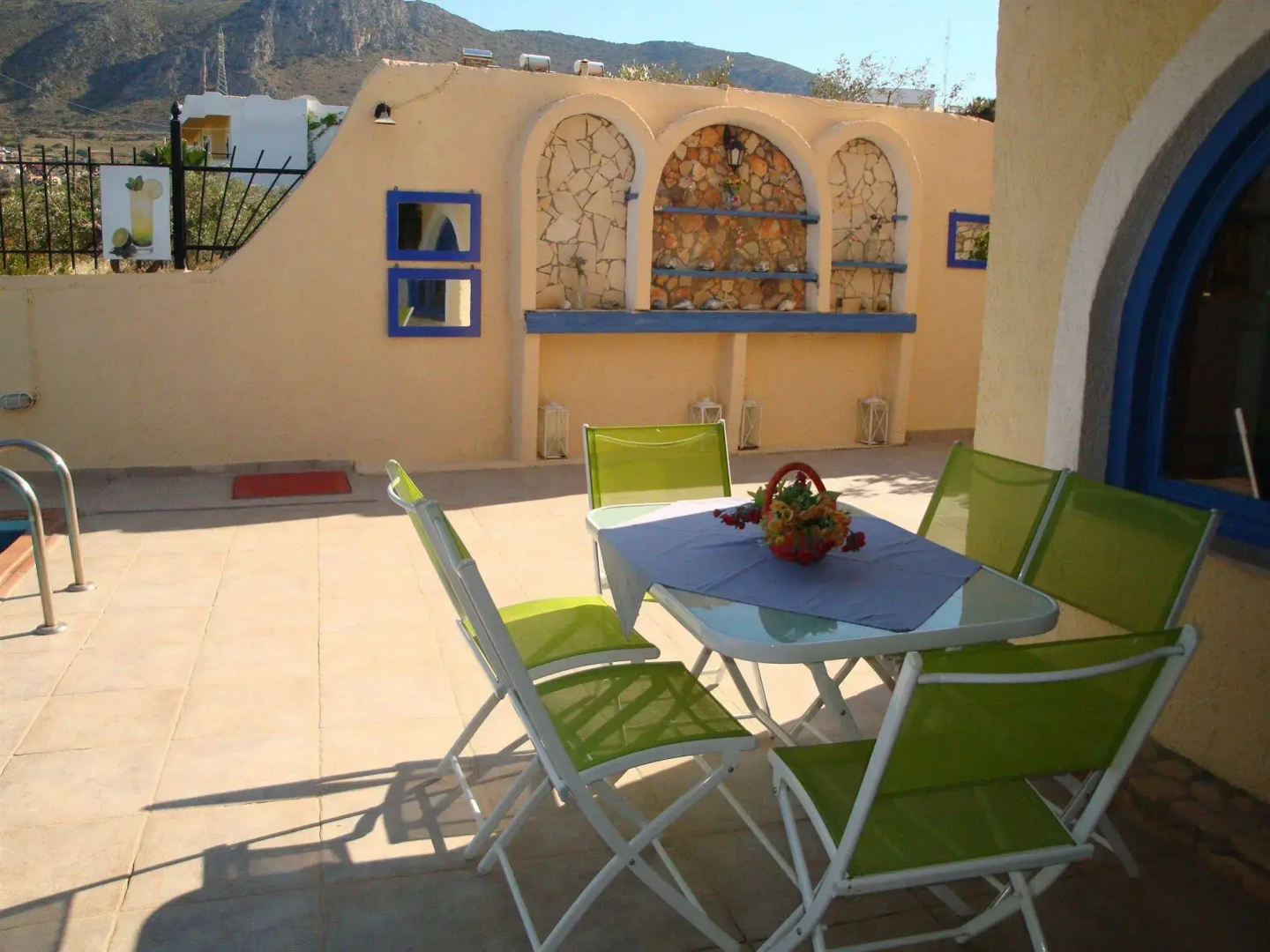 Maria-Flora Apartments