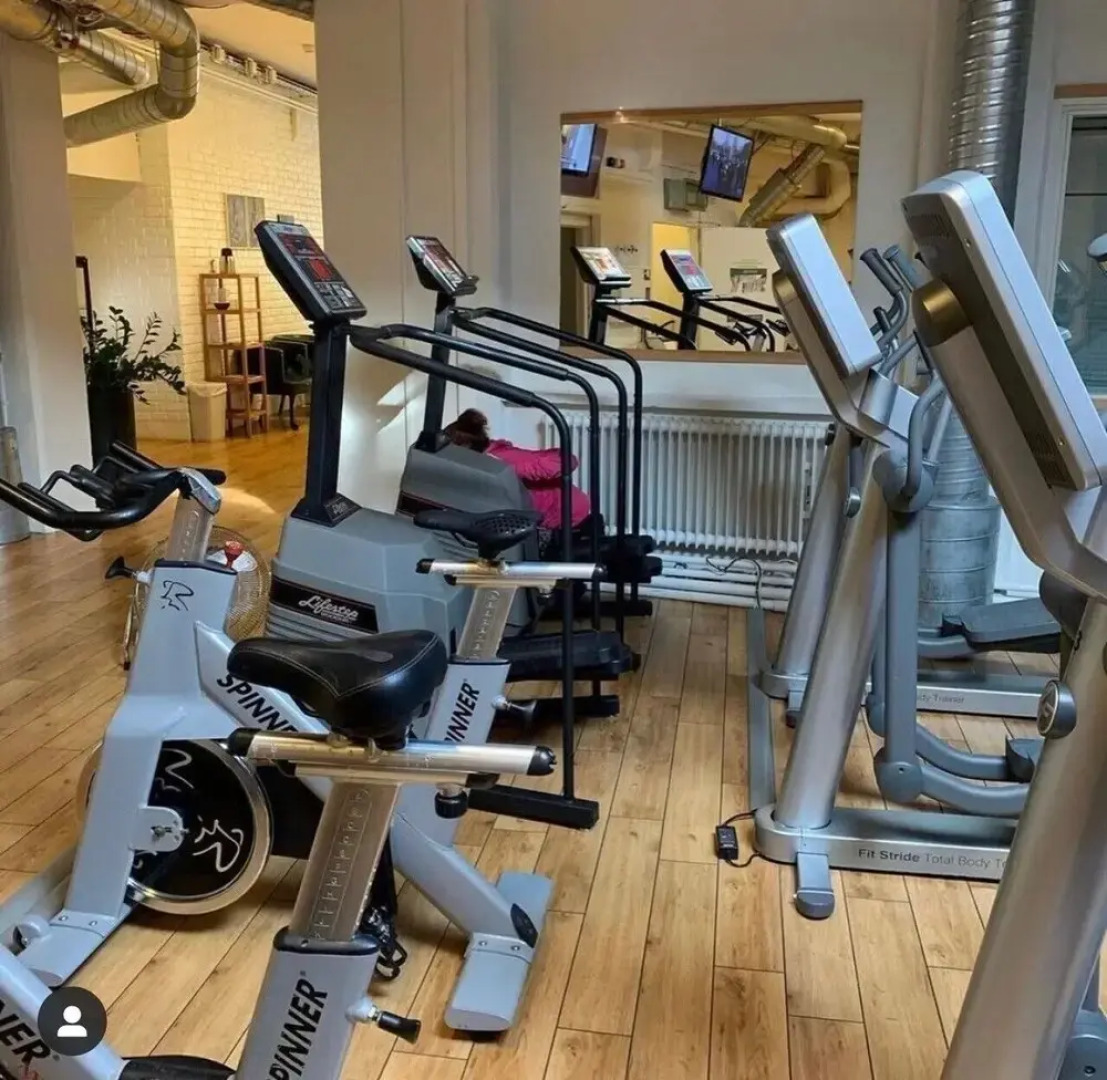 Järnvägshotellet B & B