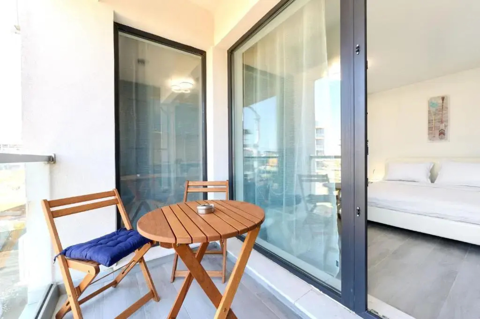 Color Studios in Nord10 - Pool & playground