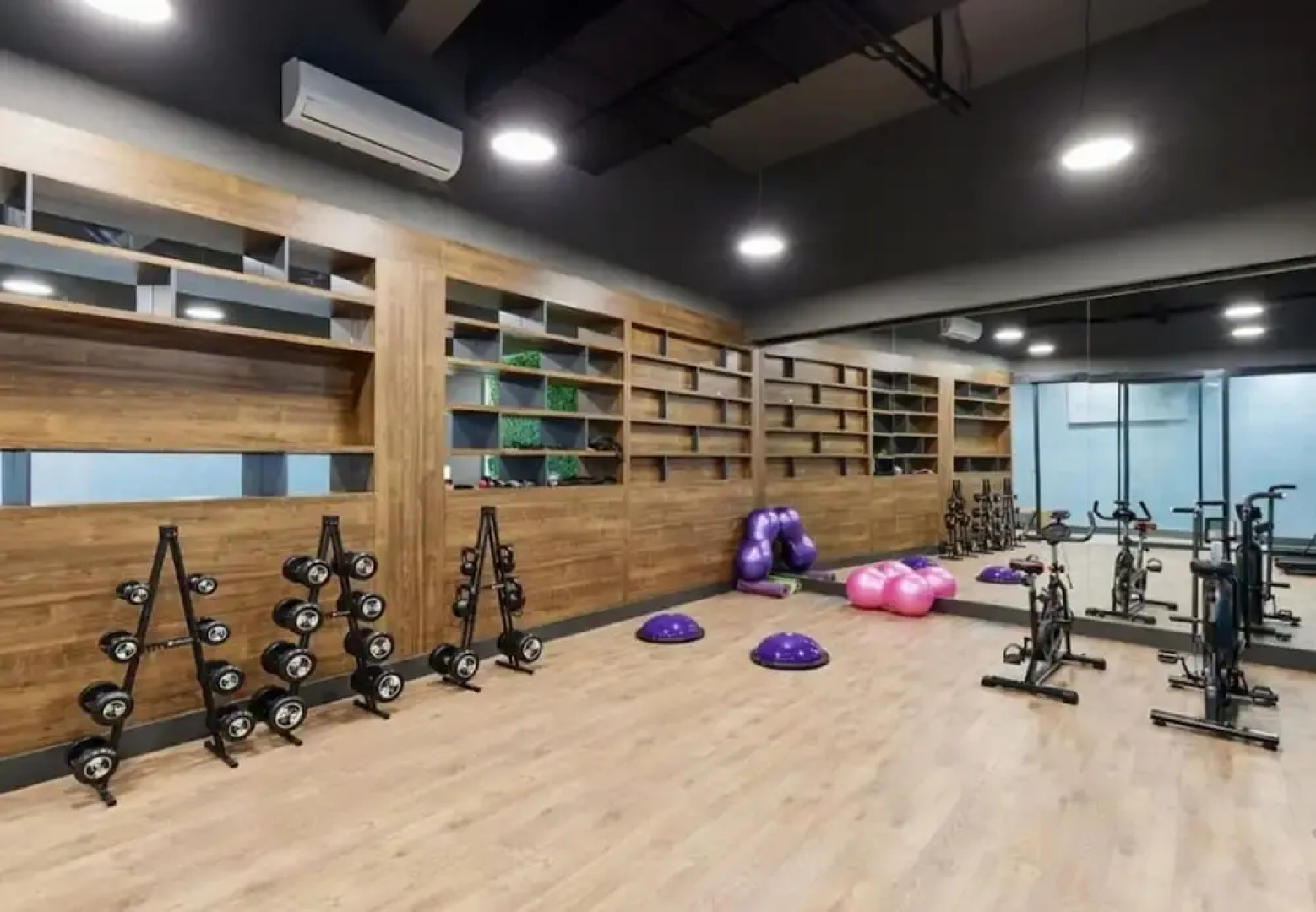 Charming 1-0 Studio in Kotor-kavac With Pool & Spa