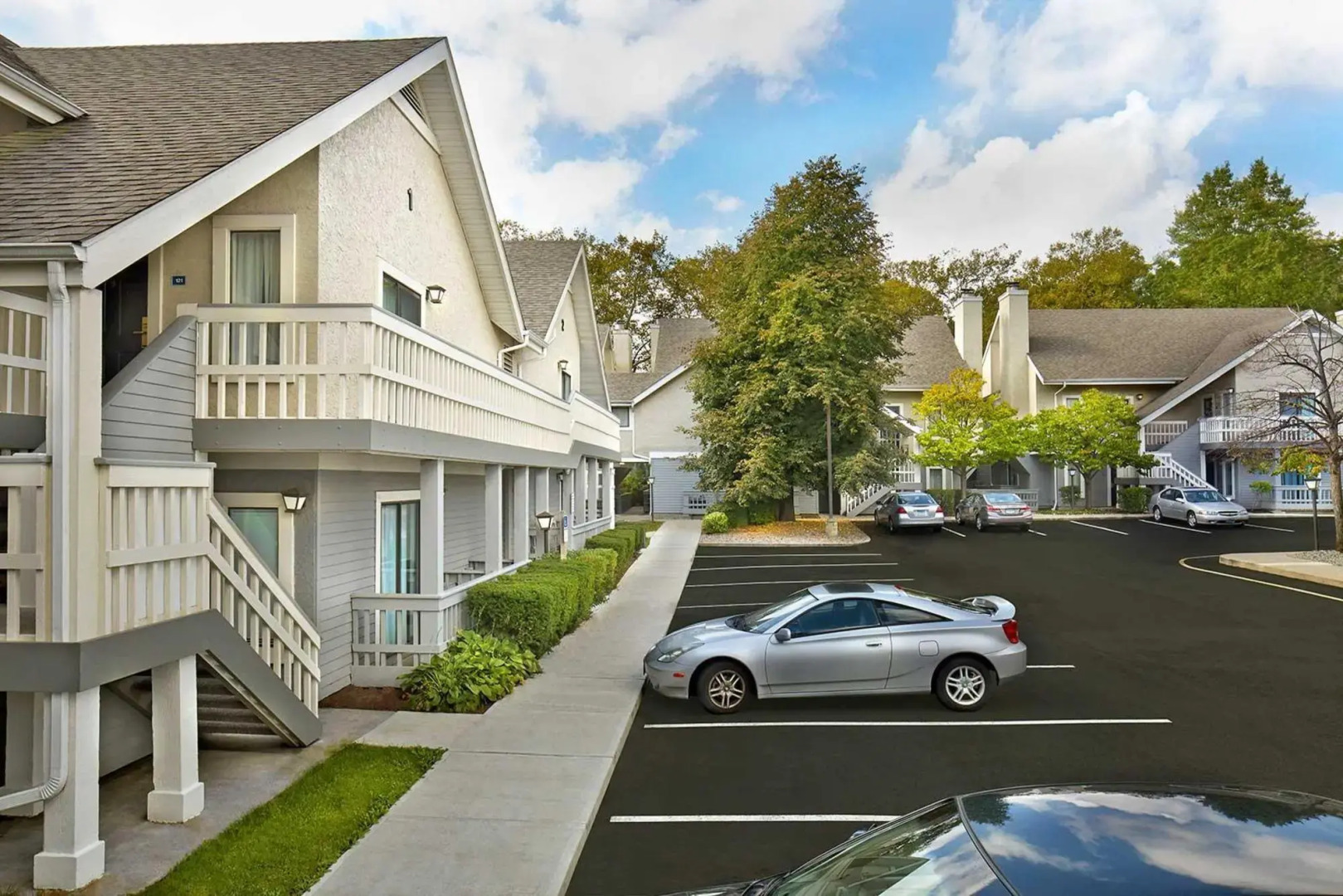 New Haven Village Suites