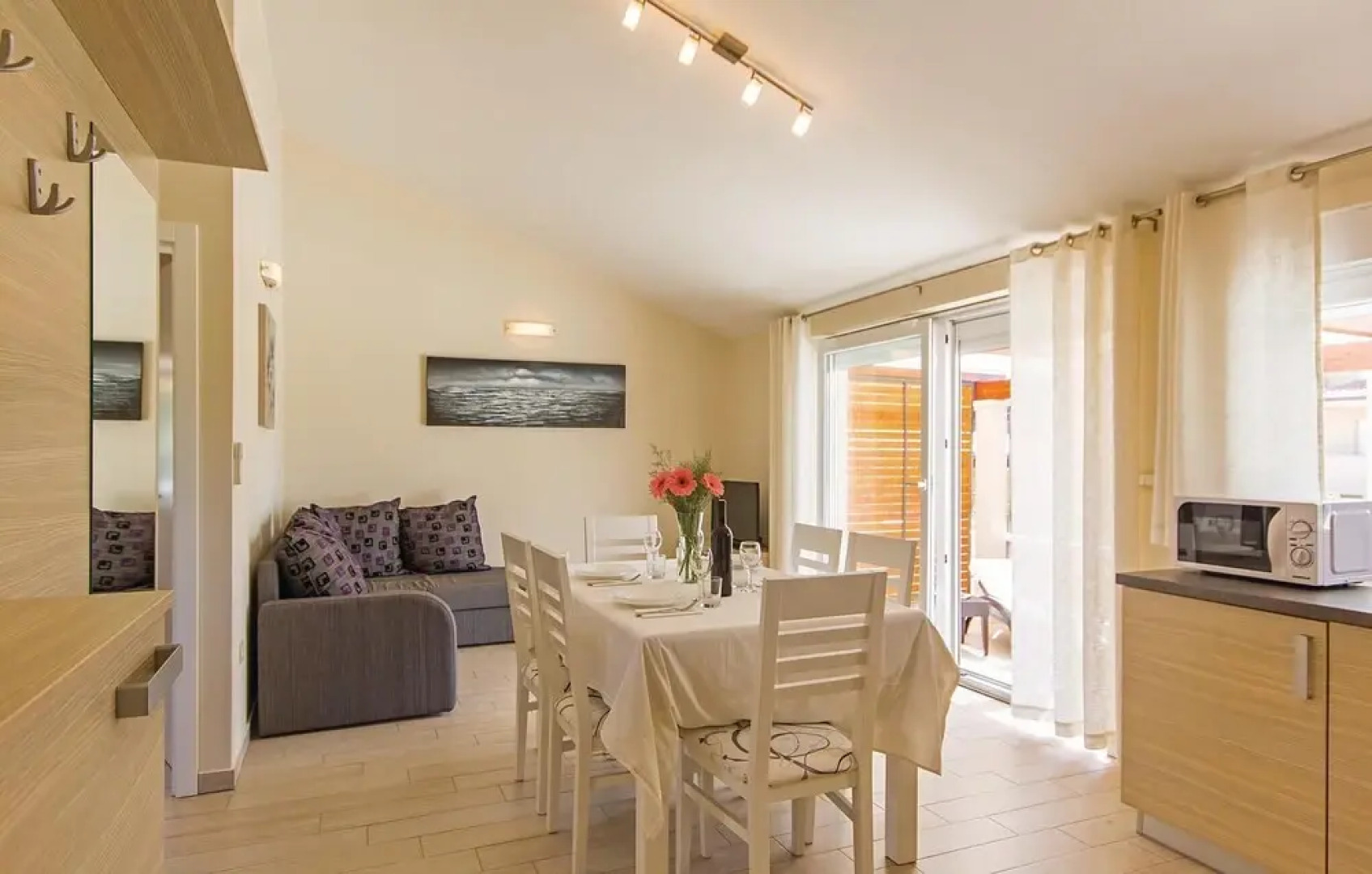 Beautiful Home in Pomer With Wifi and 2 Bedrooms