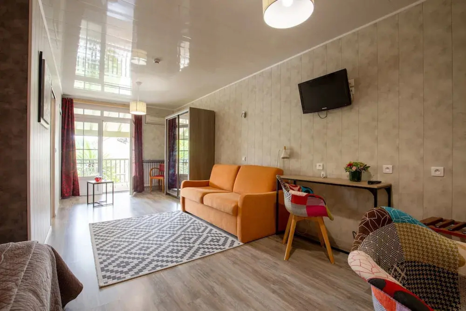 Logis Hôtel l'Essille