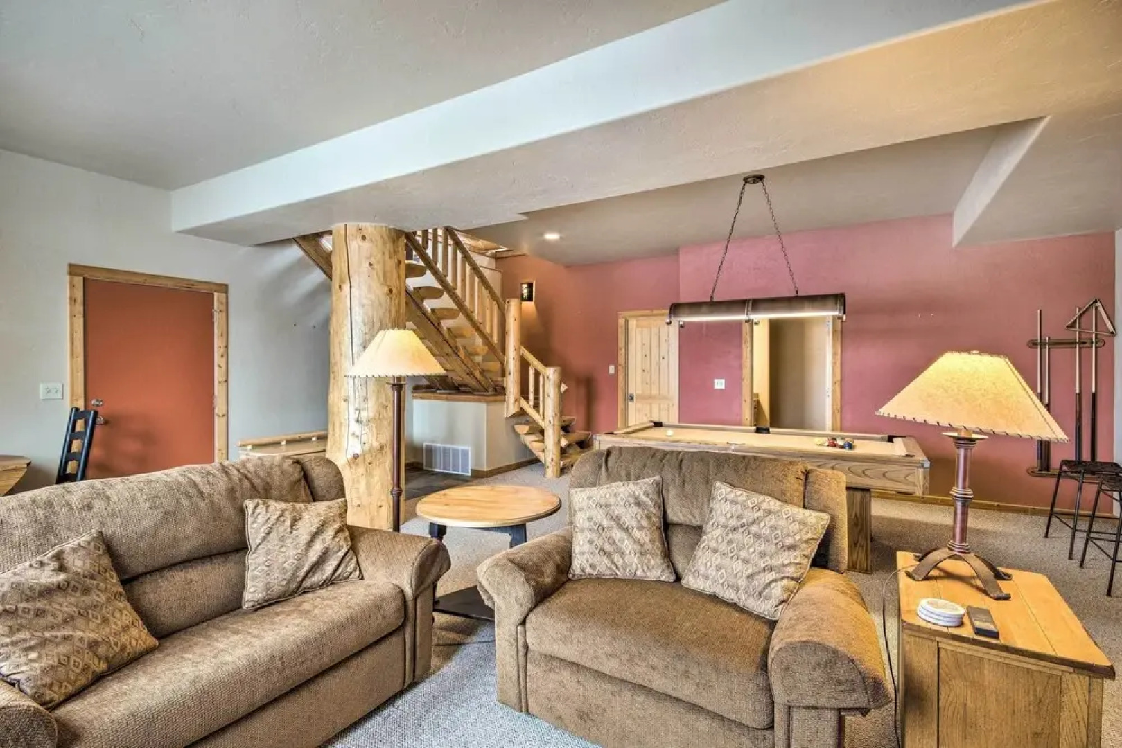 Rustic Livingston Home w/ Deck + Mtn Views!