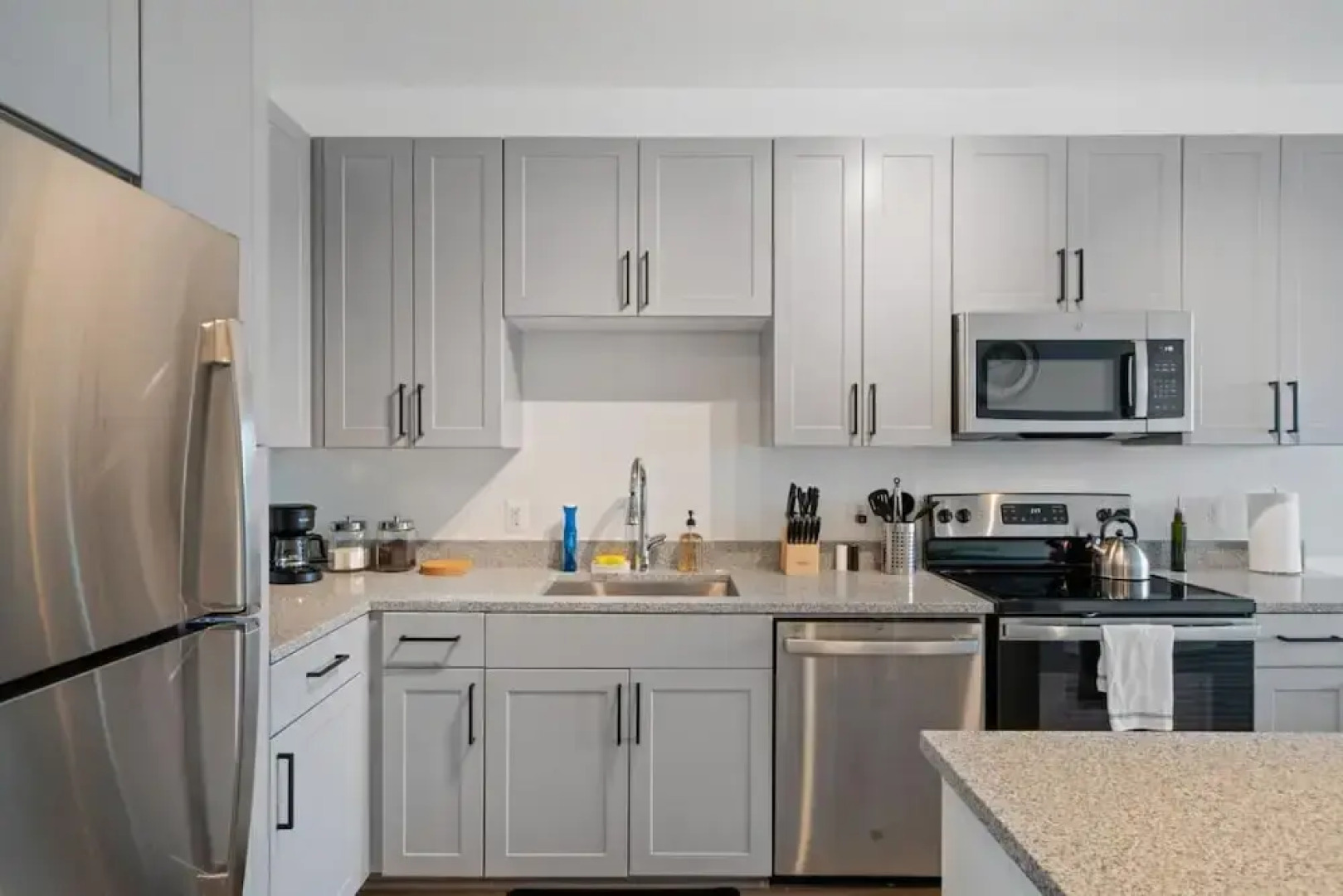 VA - Viridium - Apt 662