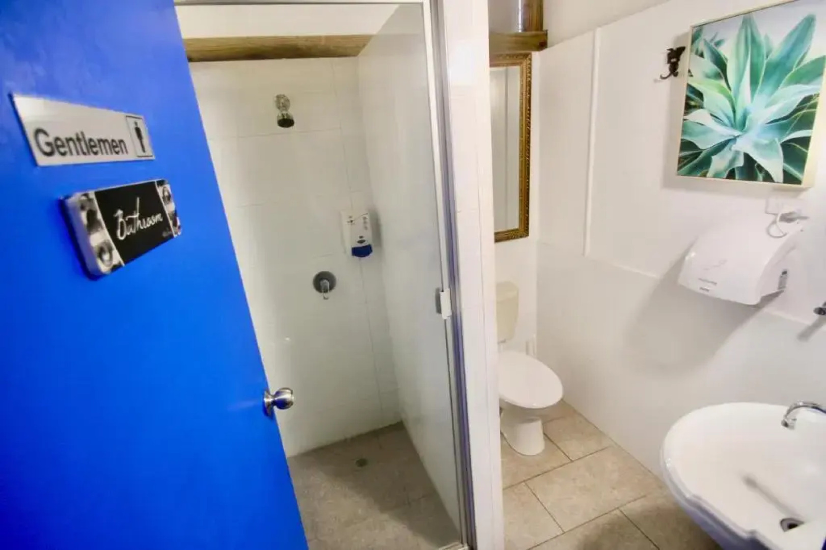 Hideaway Noosa Men Only Beach Resort