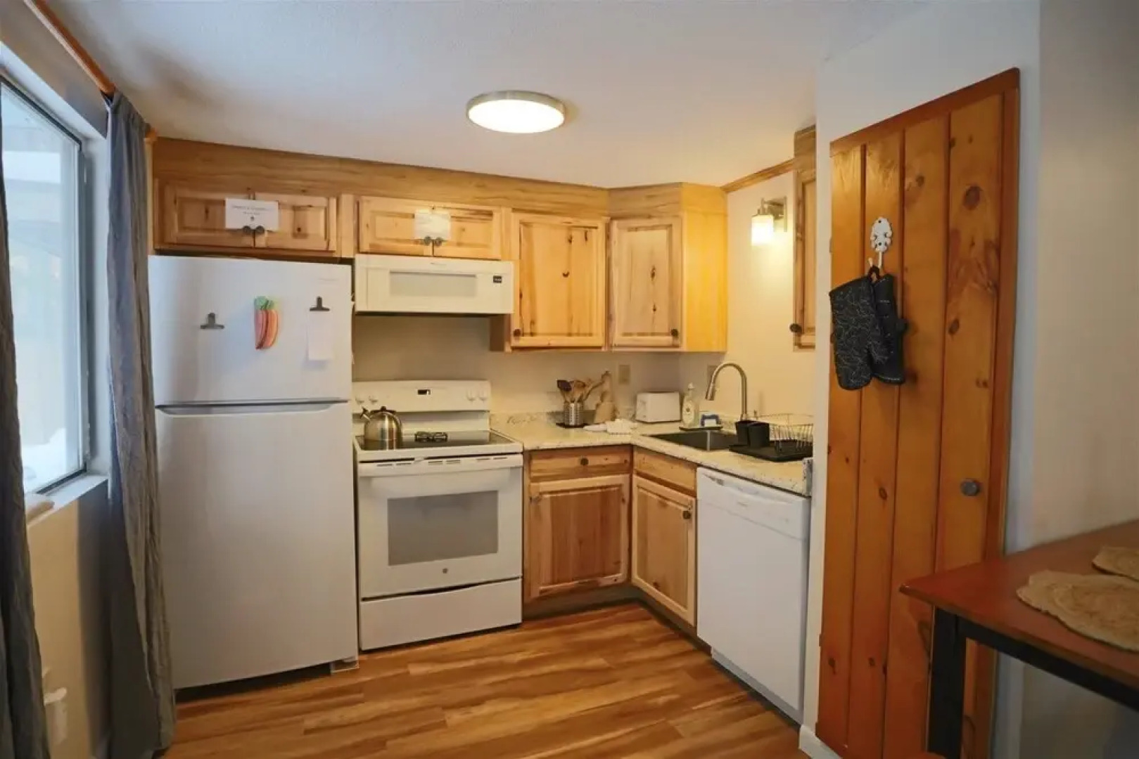 Just Listed! Pet Friendly One Bedroom Condo in Waterville Estates - Kr1ae